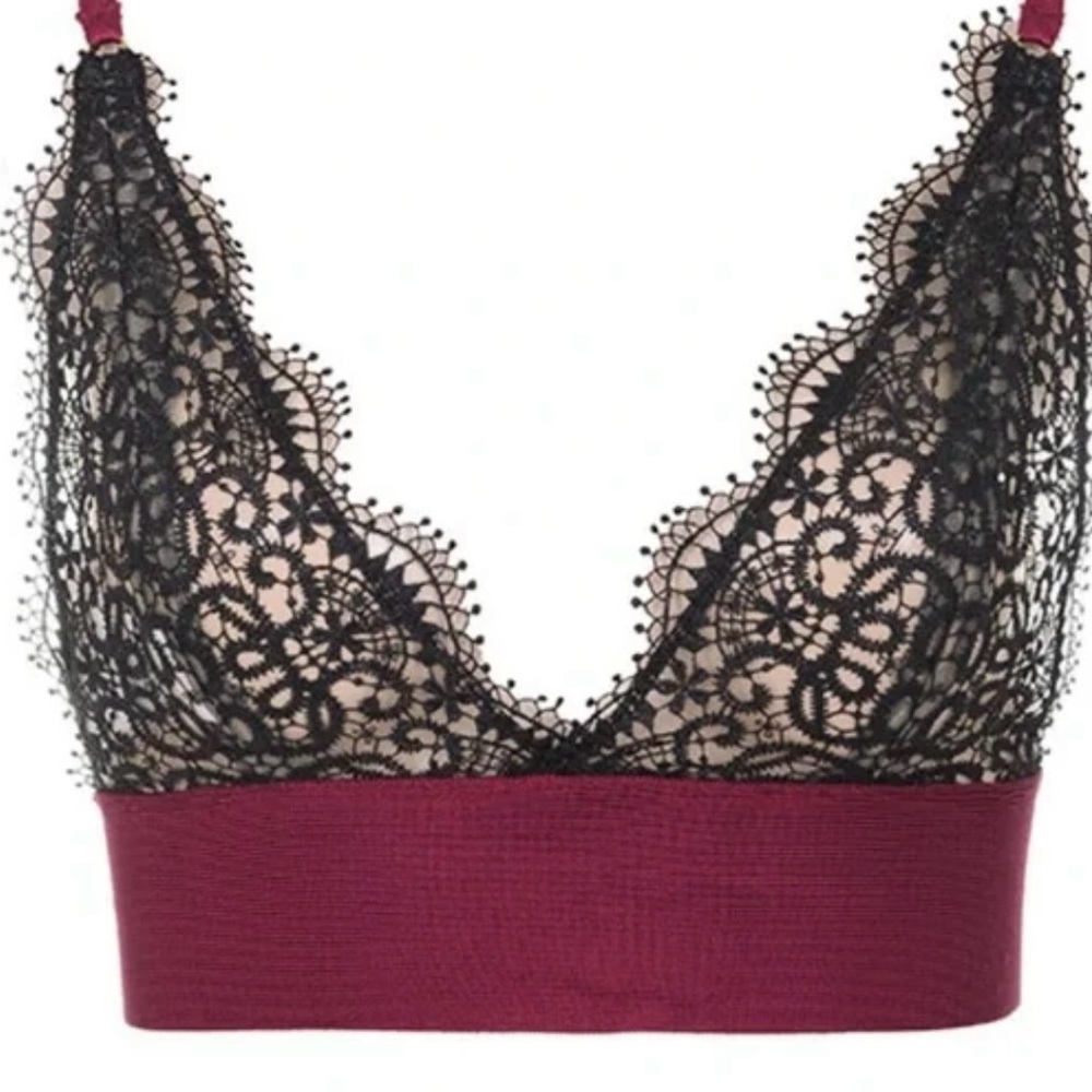 House of CB London Elegant Black Lace Bralette with Red Band Sz M